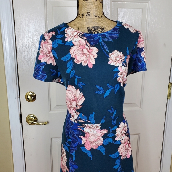 Eliza J Fit & Flare Floral Short Sleeve Dress - Picture 3 of 8